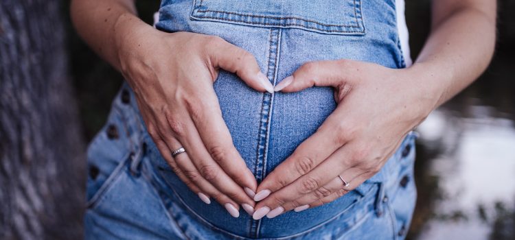 Comment éviter les erreurs les  premiers mois de grossesse ?