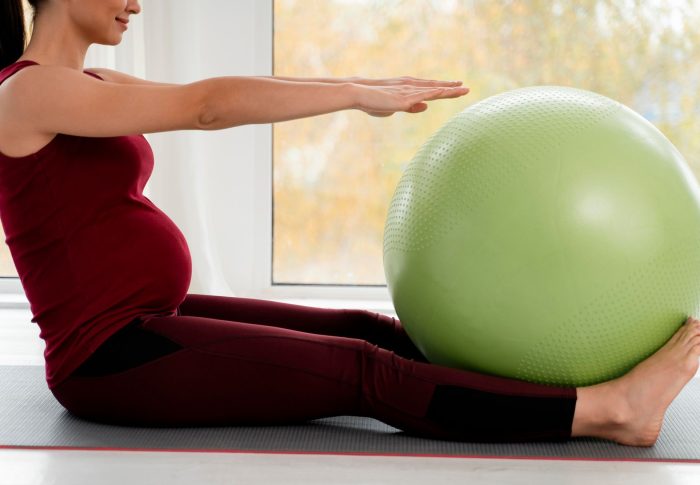 Techniques de relaxation pour préparer l’accouchement : yoga, méditation, sophrologie, que choisir ?