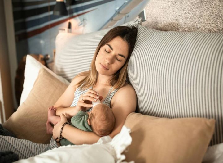 Bout de canapé : L’accessoire indispensable pour optimiser votre espace de vie