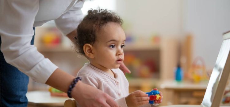 « Comment introduire l’éducation émotionnelle dès la petite enfance pour aider votre enfant à mieux gérer ses émotions ? »