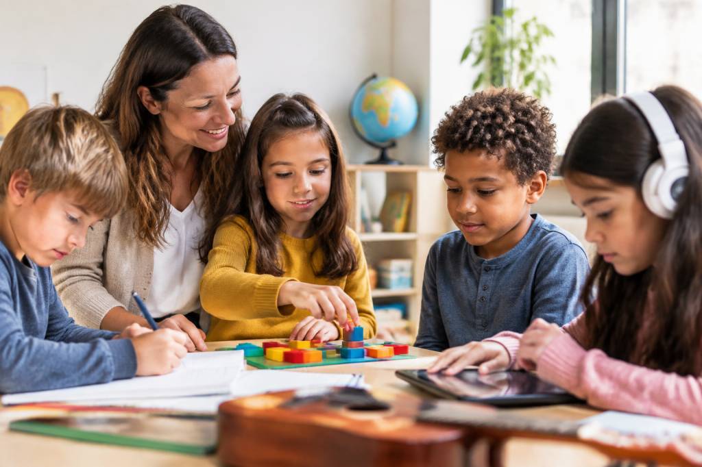 Howard Gardner et les intelligences multiples : comprendre les capacités de votre enfant